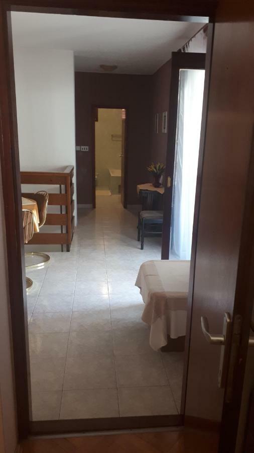 Lili Apartman Rovinj Kültér fotó